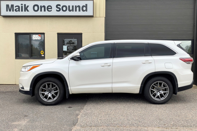 Toyota 2016 Highlander with professional window tint in North Bay